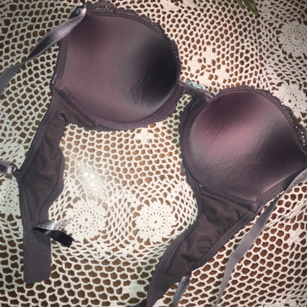 (2) Lace Adore Me Bras Size: 32C - Picture 4 of 7